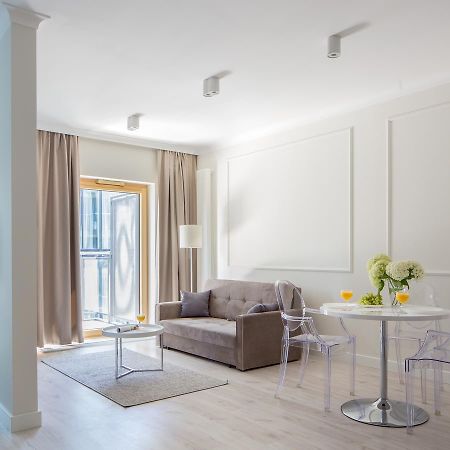 ורשה Chopin Apartments - Mennica Residence מראה חיצוני תמונה